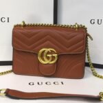 0C56E8D5-5E4B-423A-8D72-C5020BEF2A6F