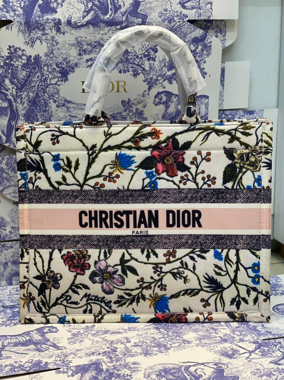 6A5A5C20-6B16-4339-B483-8F465BFCC194