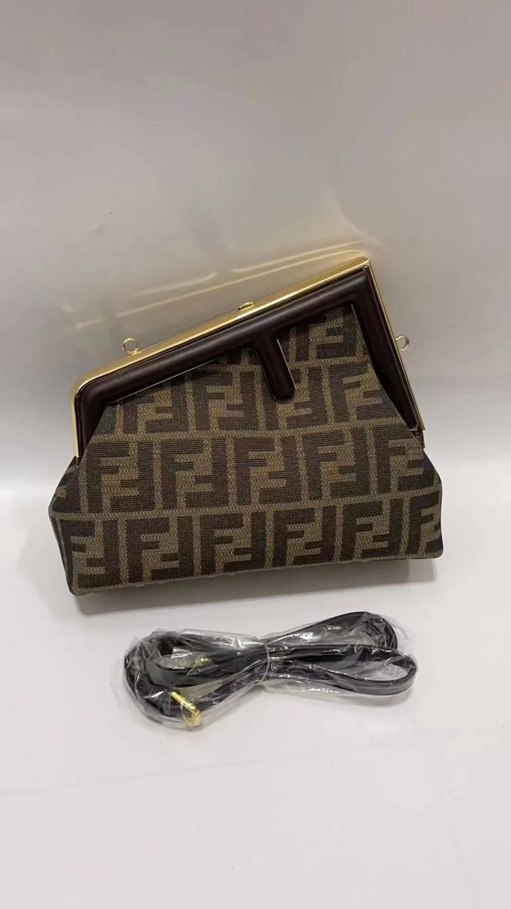 C5E09AB6-093B-432F-BBBB-C1BBE6AB5DCB