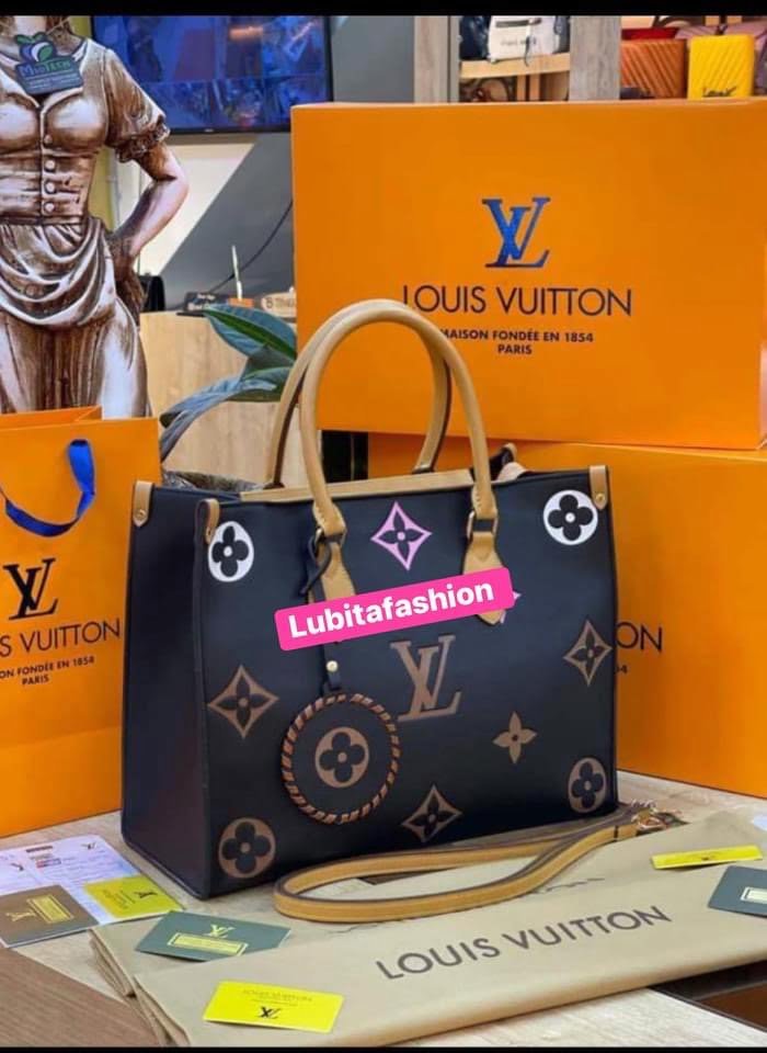 9FDE3A00-C8C7-4F13-B614-AB1F045245F4